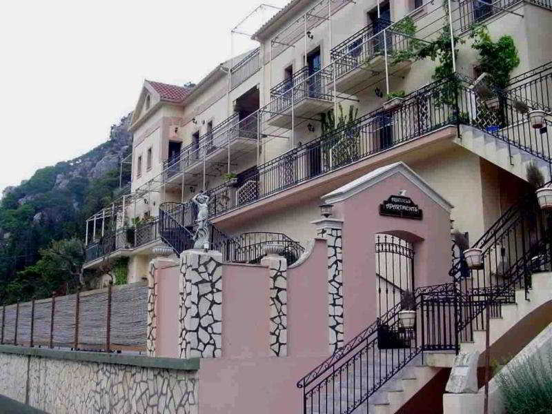 Aristotelis Apartments Frikes Dış mekan fotoğraf