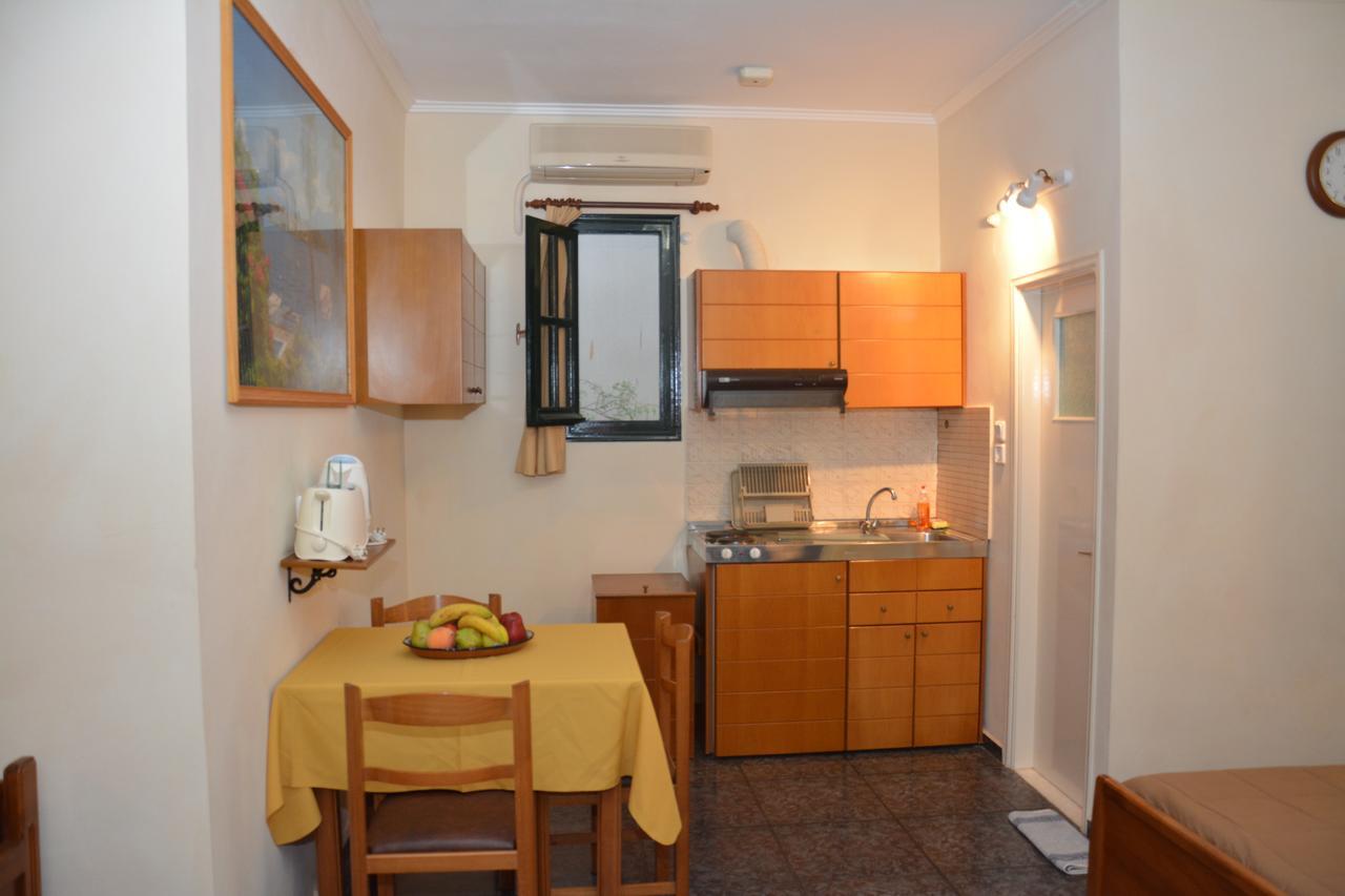Aristotelis Apartments Frikes Dış mekan fotoğraf